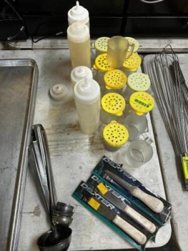 (1) LOT OF ASSORTED SMALL WARES.