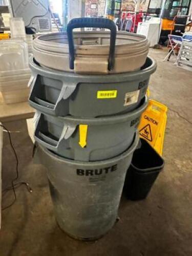 (3) 44 GALLON BRUTE TRASH CANS