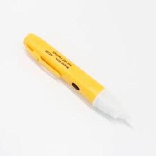 DESCRIPTION: (3) MAGNET STICK AND LED FLASHLIGHT BRAND/MODEL: 72-12985 INFORMATION: YELLOW RETAIL$: $4.90 EA QTY: 3
