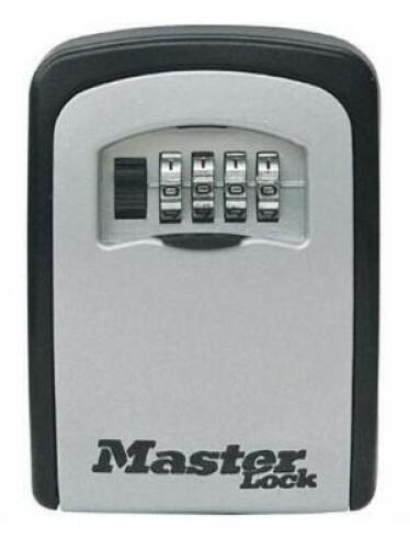 DESCRIPTION: (2) COMBINATION LOCK BOX BRAND/MODEL: MASTER LOCK/5401D INFORMATION: 5-KEY CAPACITY/GRAY RETAIL$: 43.17 EACH SIZE: 4-1/2"H X 3-7/16"W X 1