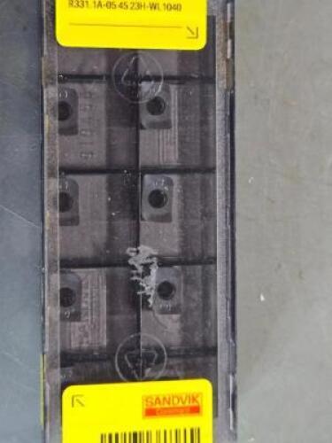 DESCRIPTION: (10) CARBIDE MILLING INSERTS BRAND/MODEL: SANDVIK COROMANT R331.1A-05 45 23H-WL 104 RETAIL$: $364.00 QTY: 10