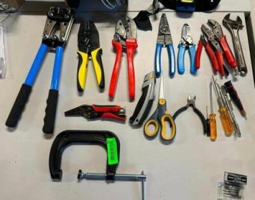 DESCRIPTION: ASSORTED HAND TOOLS AS SHOWN LOCATION: BOTTOM FLOOR QTY: 1