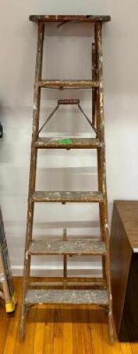 DESCRIPTION: 6' WOODEN LADDER LOCATION: 2ND FLOOR QTY: 1