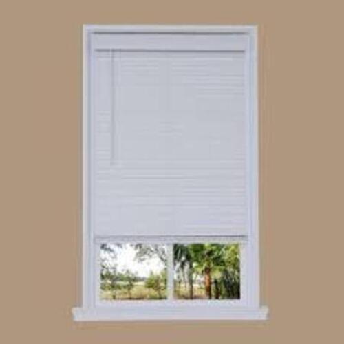 DESCRIPTION: (3) BLINDS BRAND/MODEL: UNBRANDED INFORMATION: WHITE RETAIL$: $100. EA SIZE: 34-1/2 X 48 QTY: 3