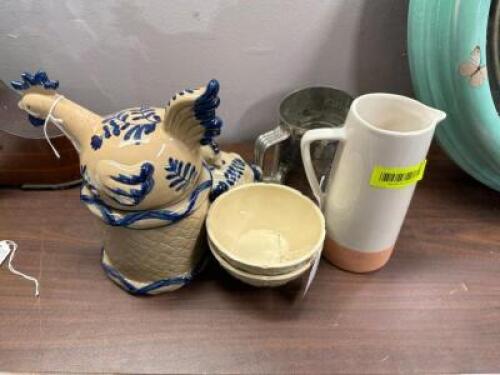 ASSORTED DECOR