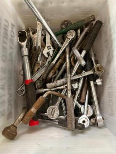 BOX OF ASSORTED SOCKET EXTENTIONS AND RATCHETS