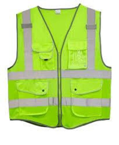 DESCRIPTION: (1) CASE OF (25) SAFETY VEST INFORMATION: GREEN RETAIL$: $185.00 EA QTY: 1