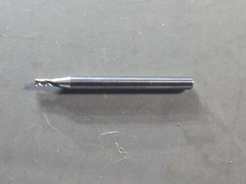 DESCRIPTION: (3) CARBIDE SQ END MILL BRAND/MODEL: ACCUPRO 01982164 SIZE: 1/16" DIA 1/8" LOC RETAIL$: $30.98 QTY: 3