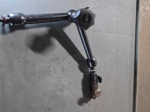 DESCRIPTION: (1) FINE ADJUSTMENT INDICATOR HOLDER BRAND/MODEL: NOGA MG60103 RETAIL$: $148.94 QTY: 1