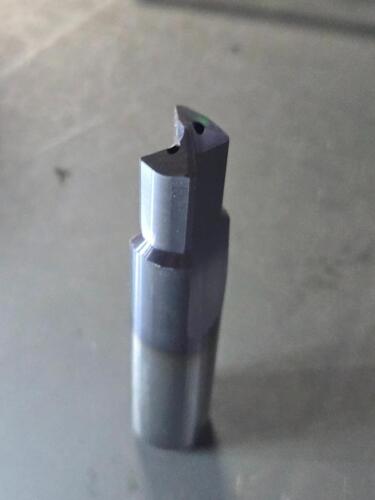 DESCRIPTION: (2) CARBIDE DRILL BITS BRAND/MODEL: CTE T1101 QTY: 2