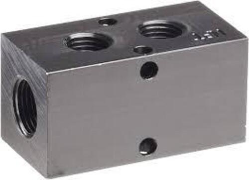 DESCRIPTION: (1) CASE OF (8) MANIFOLDBRAND/MODEL: PCM20-250-02BSIZE: 2X1/4 OUT 3/8 IN NPTRETAIL$: $22.39 EAQTY: 1