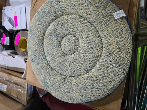 DESCRIPTION: (1) CASE OF (10) FLOOR BUFFING PAD BRAND/MODEL: LONG BEACH #CYC-1519 SIZE: 17" RETAIL$: $53.25 EA QTY: 1