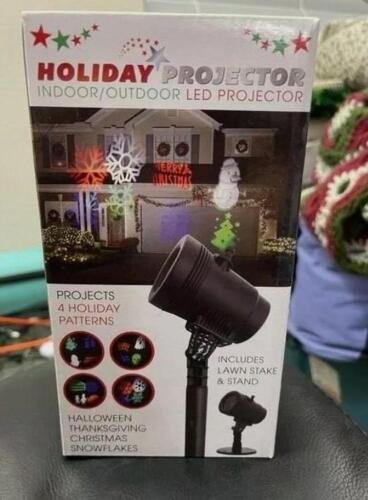 DESCRIPTION: (2) HOLIDAY PROJECTORS BRAND/MODEL: VISUAL EFFECTS INFORMATION: INDOOR/OUTDOOR, 4 HOLIDAY PATTERNS QTY: 2
