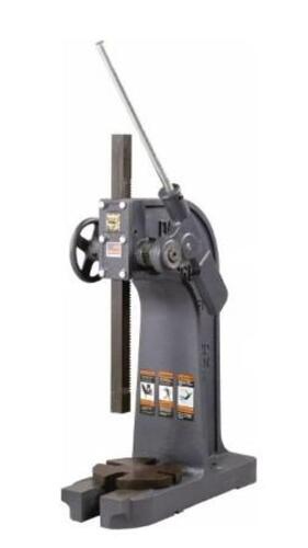 DESCRIPTION: (1) ARBOR PRESS BRAND/MODEL: DAKE/902002 INFORMATION: 1 1/2" RAM, 3 TON PRESSURE, RATCHET LEVERAGE RETAIL$: $2,073.76 QTY: 1