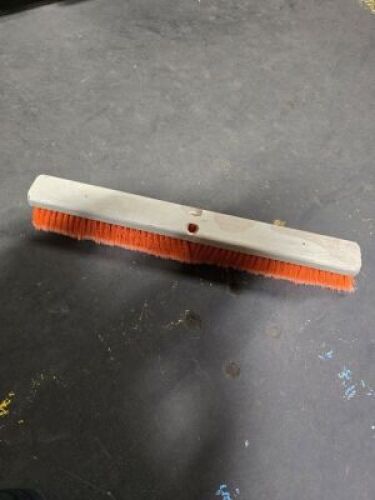 DESCRIPTION: (1) CASE OF (6) PUSH BROOM HEADS QTY: 1