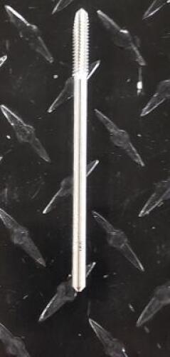 DESCRIPTION: (5) HSS HAND EXTENTION TAPS BRAND/MODEL: HERTEL 75622423 RETAIL$: $38.14 SIZE: 1/4-20 UNC QTY: 5