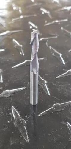 DESCRIPTION: (2) 2 FLUTE SPECTOR END MILL BRAND/MODEL: IMCO 37983 RETAIL$: $ 36.20 EA SIZE: 4.5X5X16X50MM QTY: 2