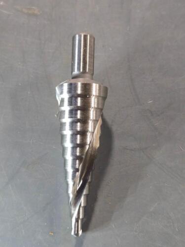 DESCRIPTION: (2) HSS STEP DRILL BIT BRAND/MODEL: HERTEL 43274745 SIZE: 3/8" SD 3/16" MIN DIA RETAIL$: $128.30 QTY: 2