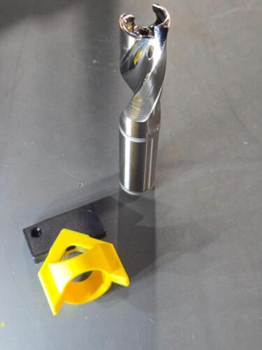 DESCRIPTION: (1) SS INDEXABLE DRILL BODY BRAND/MODEL: KENNAMETAL 6371971 SIZE: 16MM RETAIL$: $332.12 QTY: 1