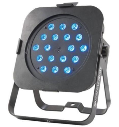 DESCRIPTION: (1) LED PAR CAN LIGHT INFORMATION: 32 COLOR MACROS, 0-100% DIMMING, SITS FLAT RETAIL$: $249.99 SIZE: 13"x11"x4.25" QTY: 1