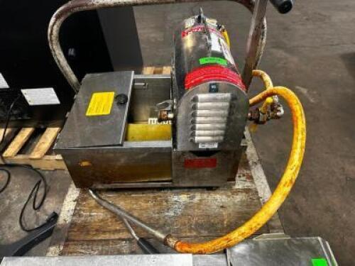 DESCRIPTION RF HUNTER ECO ONE PURE FRY OIL FILTER MACHINE BRAND / MODEL: RF HUNTER ECO ONE. ADDITIONAL INFORMATION RETAILS NEW FOR $3500 LOCATION BAY