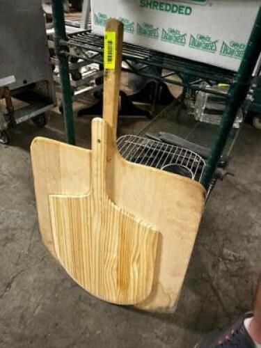 DESCRIPTION (2) WOODEN PIZZA PADDLES THIS LOT IS: SOLD BY THE PIECE LOCATION BAY 6 QTY 2