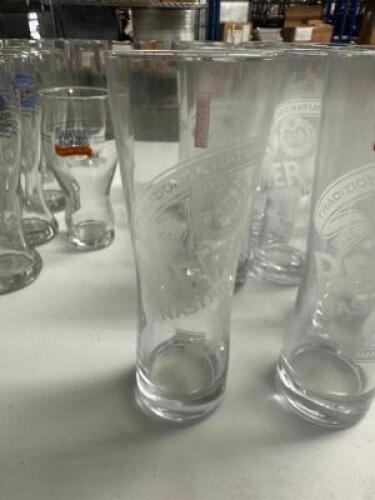 DESCRIPTION (16) PERONI PILSNER GLASSES THIS LOT IS: SOLD BY THE PIECE LOCATION BAY 6 QTY 16