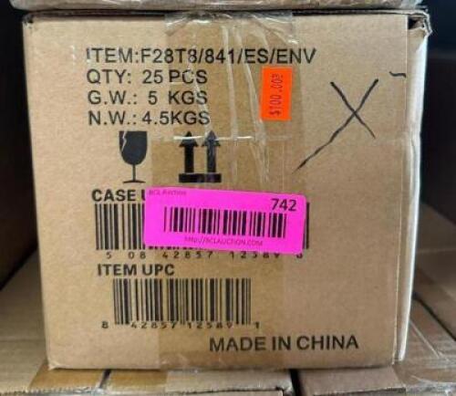 25CT BOX OF 28W COOL WHITE 2-PIN FLUORESCENT LIGHT BULBS