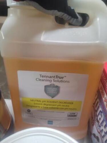 DESCRIPTION: (1) NEUTRAL SOLVENT DEGREASER BRAND/MODEL: TENNANT #6ENZ9 RETAIL$: $115.00 SIZE: 2.5 GALLON QTY: 1