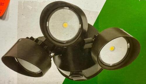 OUTDOOR LED PROJECTOR LIGHT