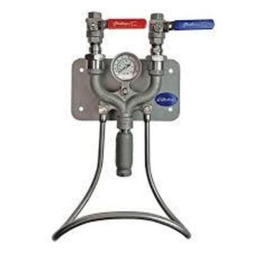 DESCRIPTION: (1) HOT AND COLD WATER STATION BRAND/MODEL: SANI-LAV RETAIL$: $965.00 EA QTY: 1