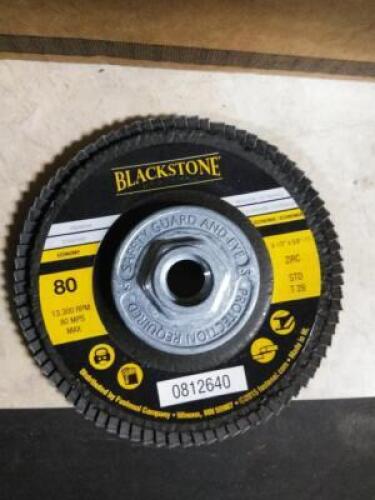 DESCRIPTION: (15) FLAP DISCS BRAND/MODEL: BLACKSTONE INFORMATION: TYPE 29, 80 GRIT, STD ZIRC SIZE: 4.5" X 5/8" - 11 QTY: 15