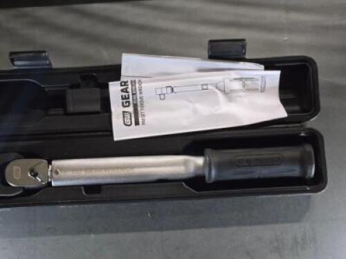 DESCRIPTION: (1) 1/2" DRIVE PRESET TORQUE WRENCH BRAND/MODEL: GEARWRENCH 85163 SIZE: 15-74 FT LB RETAIL$: $150.60 QTY: 1