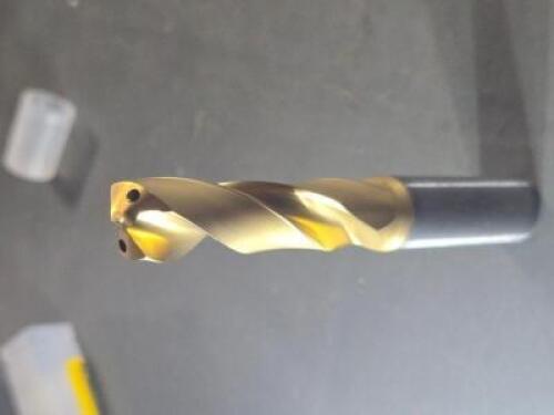 DESCRIPTION: (1) CARBIDE SML DRILL BITS BRAND/MODEL: KENNAMETAL B210A12500HP SIZE: 12.5mm DIA RETAIL$: $631.00 QTY: 1