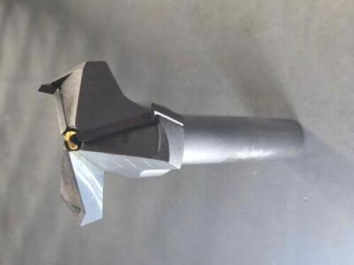 DESCRIPTION: (1) CARBIDE TIPPED BORING CUTTER BRAND/MODEL: WESTWARD 16Y629 QTY: 1