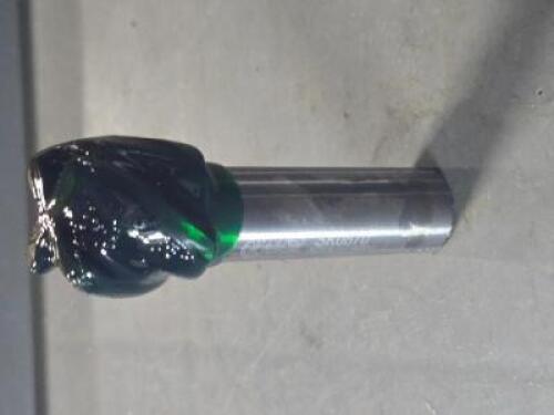 DESCRIPTION: (2) SOLID CARBIDE SQ ENDMIL BRAND/MODEL: ATS SK0870 QTY: 2