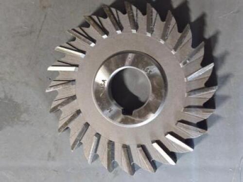 DESCRIPTION: (1) HSS SLOTTING/SLITTING SAW BRAND/MODEL: MOON 73321564 SIZE: 4" DIA 13/32" THICK RETAIL$: $78.78 QTY: 1