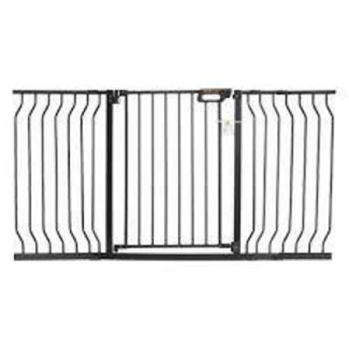 DESCRIPTION: (1) DOG / BABY GATE BRAND/MODEL: VEVOR #B3312 INFORMATION: BLACK SIZE: FIT BETWEEN 29.5: AND 39" RETAIL$: $36.99 EA QTY: 1