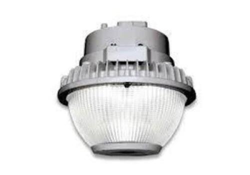 DESCRIPTION: (1) LED SERIES GARAGE LIGHT BRAND/MODEL: GE #212903 INFORMATION: EVOLVE RETAIL$: $422.99 EA QTY: 1