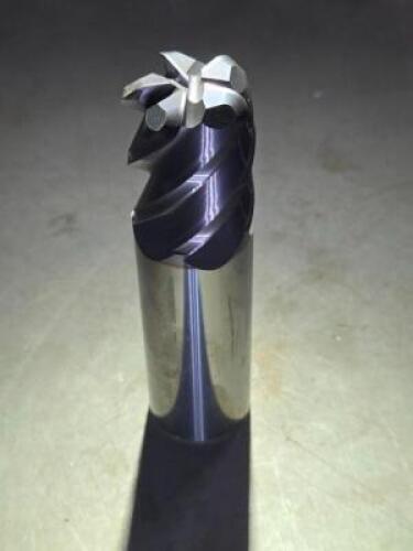 (1) SOLID CARBIDE CORNER RADIUS END MILL
