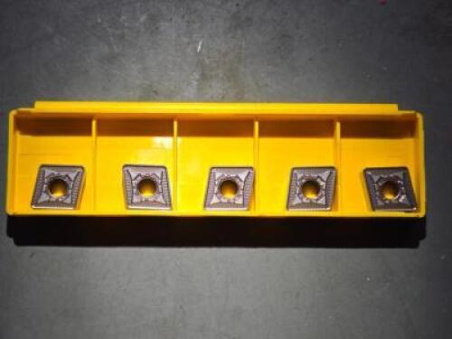 (5) CARBIDE TURNING INSERTS