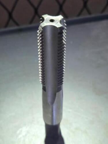 (4) HSS STRAIGHT FLUTE BOTTOMIN GTAP