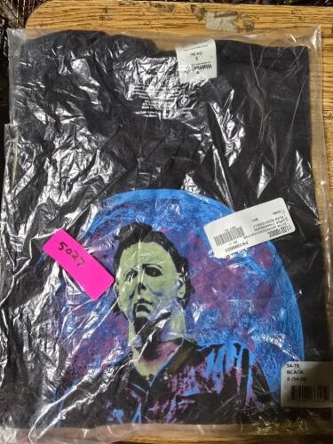 DESCRIPTION: (1) HALLOWEEN MOVIE T-SHIRT SIZE: SMALL QTY: 1