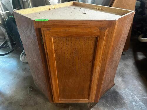 DESCRIPTION CORNER UNIT WOODEN KITCHEN CABINET BASE. QTY 1