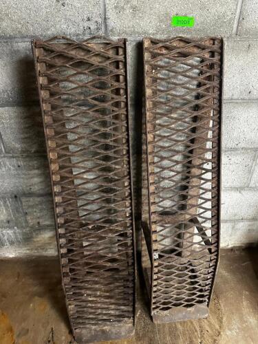 DESCRIPTION (1) SET OF HEAVY DUTY METAL TIRE RAMPS THIS LOT IS: ONE MONEY QTY 1