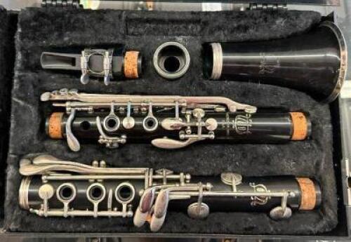 PLASTIC CLARINET WITH CASE