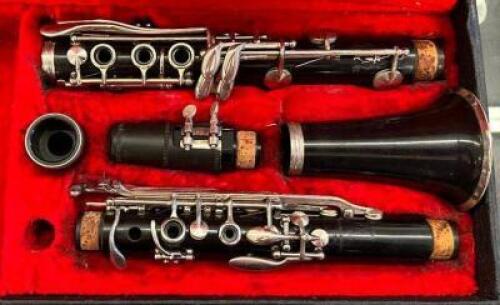 CLARINET WITH CASE