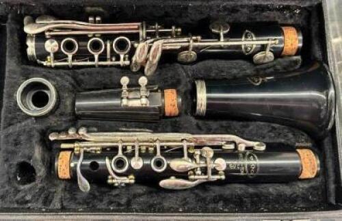 CLARINET WITH CASE