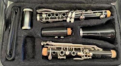 PLASTIC RESOTONE CLARINET WITH CASE