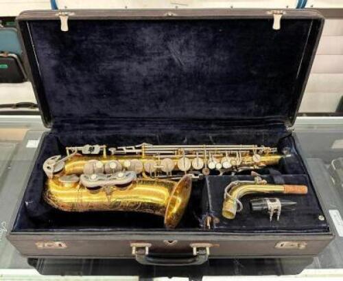 ALTO SAXOPHONE WITH CASE